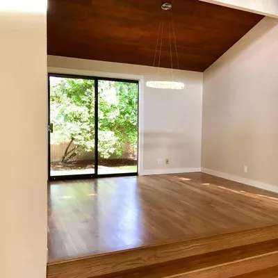 USA #1 Hardwood Floors LLC