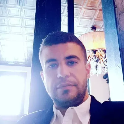 Mo Hanifi