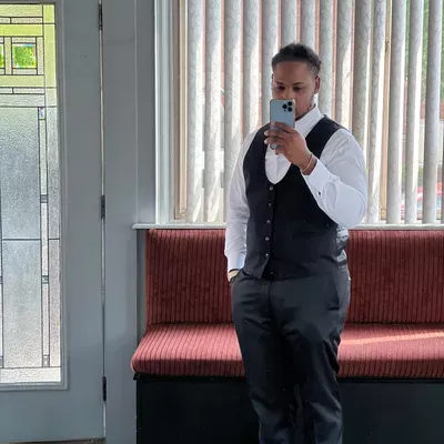 KH Luxury Trans.