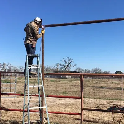 Cantu fencing & welding services