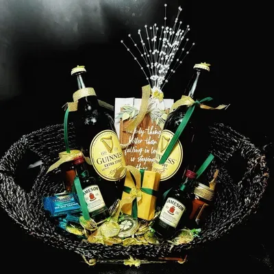 3rdWynd: Calligraphy, Gift Baskets, Centerpieces