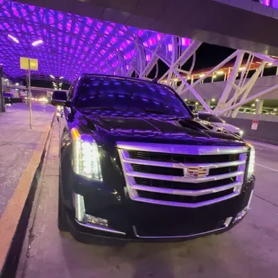 Jewels Black Trucks & Chauffeuring