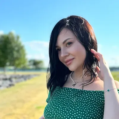 Alla_crystal