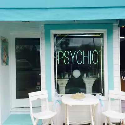 Toulca lake psychic