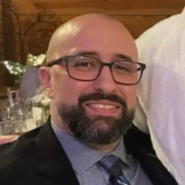 Derrick Yañez