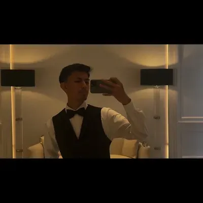 James Mobile bartending