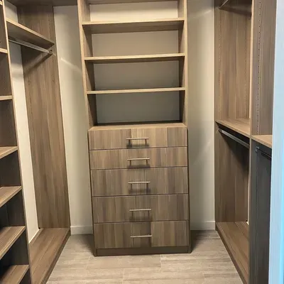 Custom closets and cabinets installation