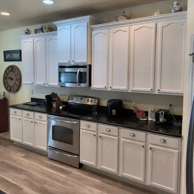 Cabinet Doctor llc