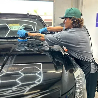 CROWN DETAILING A/C
