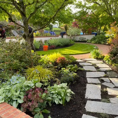 Curb appeal gardener