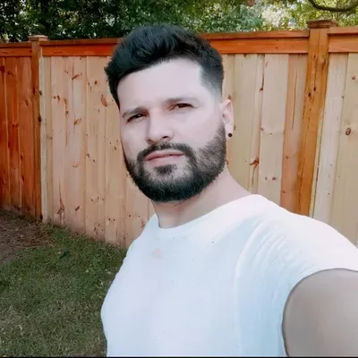 Luis Handyman