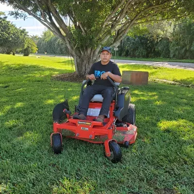 Kyano's Lawn Mowing