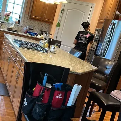 Rosi Cleaning services ? ???