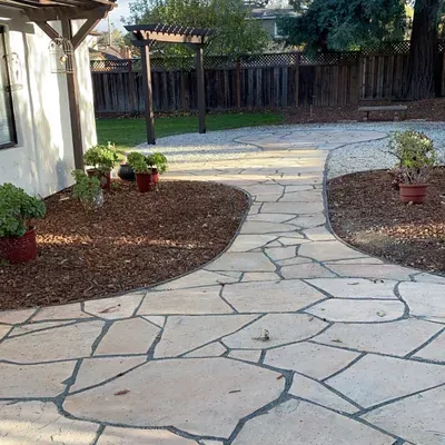 Serpentine landscaping