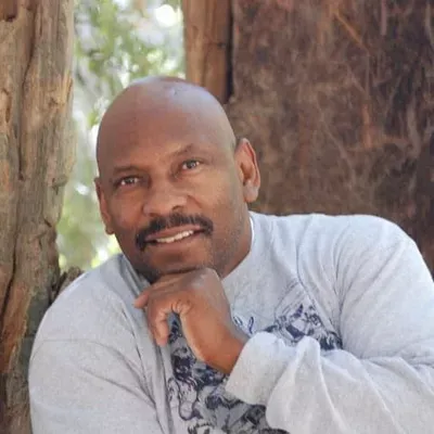 Hall’s Lock n Key