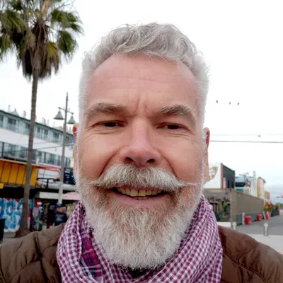 Vik Mahon