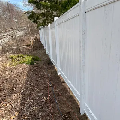 A.M.G Lanscaping construction & fence installer