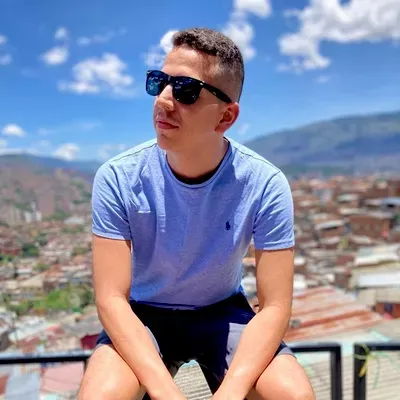 Efrain J. Ceron