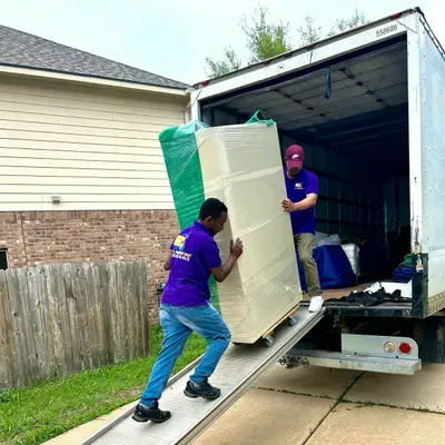EJ MOVERS INC.