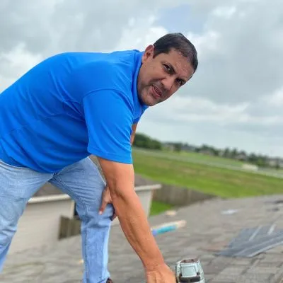 Serviexpressroofing & Remodeling LLC