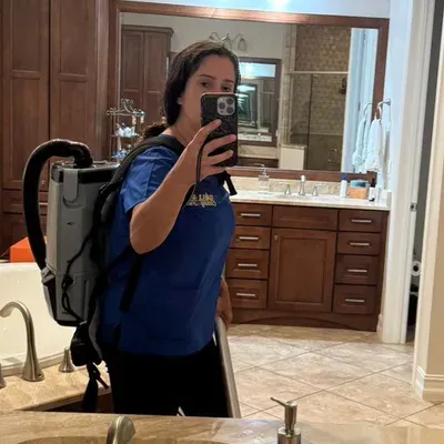 Vanessa House cleaning
