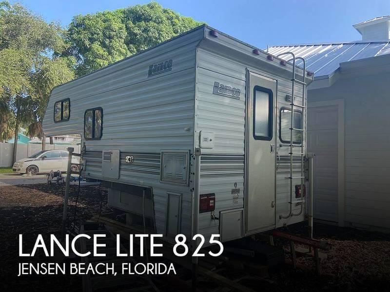 2001 Lance Lite 825 16ft for Sale