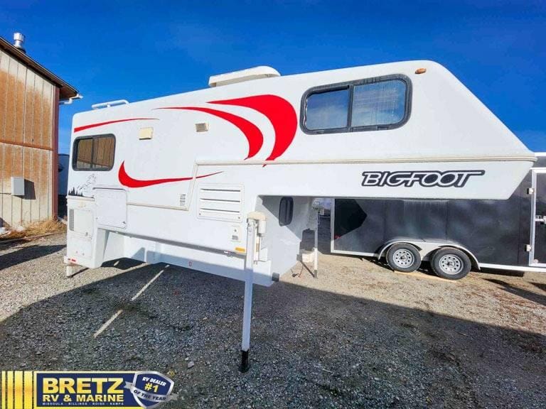 2008 Bigfoot Bigfoot Bigfoot M-25-C-10.6-E 25ft for Sale