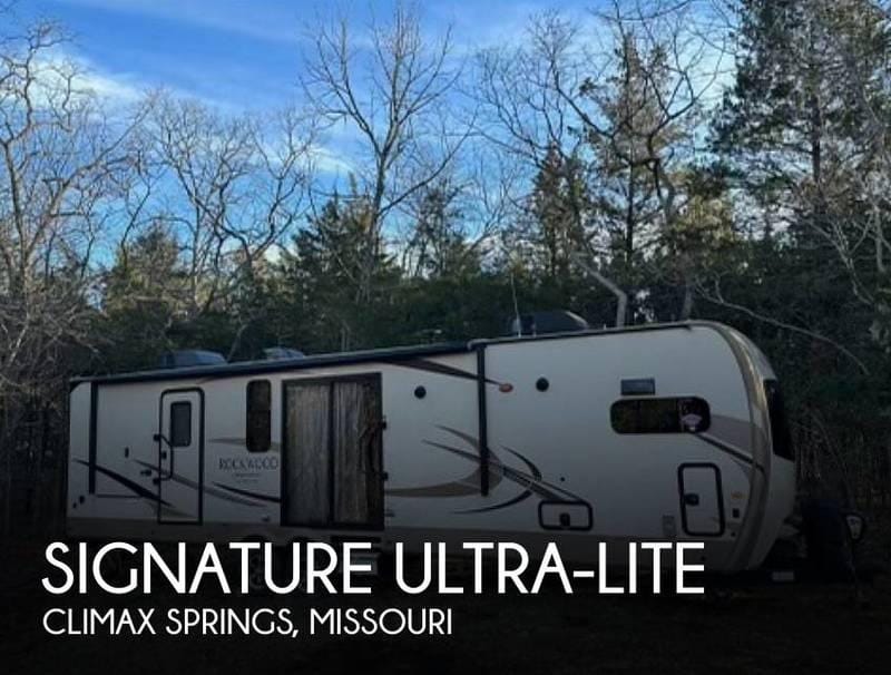 2019 Rockwood Signature Ultra-lite 8335BSS 35ft for Sale
