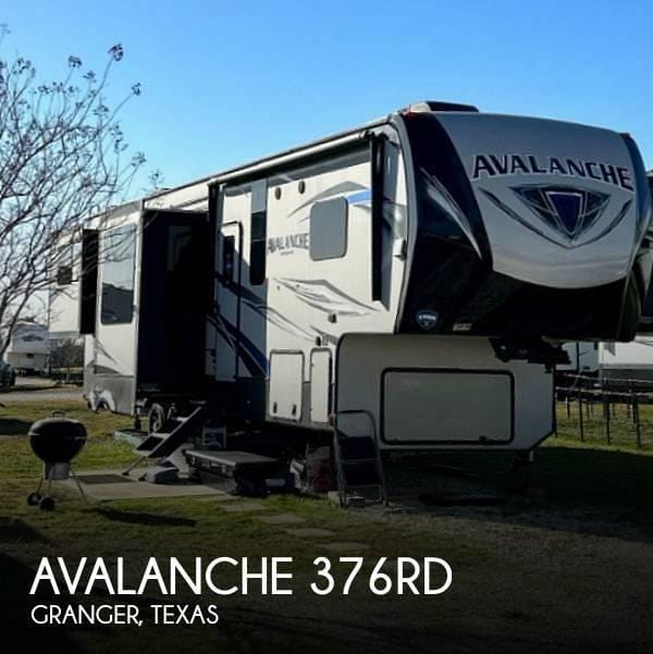 2018 Keystone Avalanche 376RD 37ft for Sale