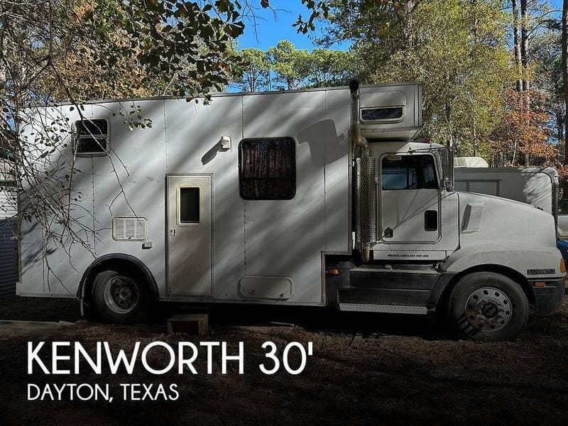 1995 Kenworth Kenworth T400 Renegade 30ft for Sale