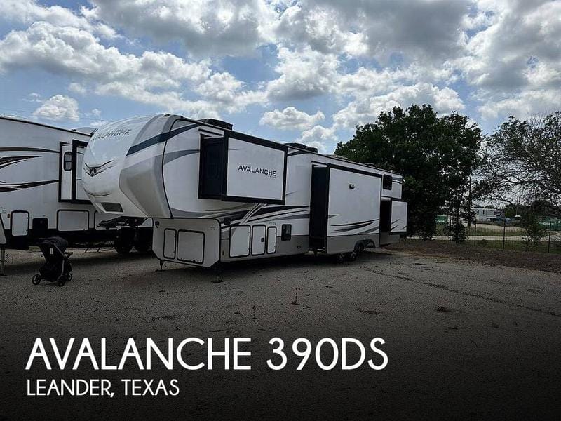 Keystone Avalanche 390DS Fifth Wheel 2023 for Sale