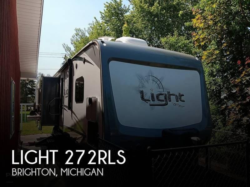 2017 Highland Ridge Light 272RLS 27ft for Sale