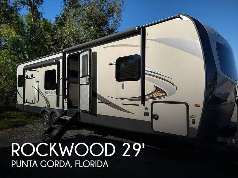 2019 Forest River Rockwood Ultra Lite 2906RS 29ft for Sale