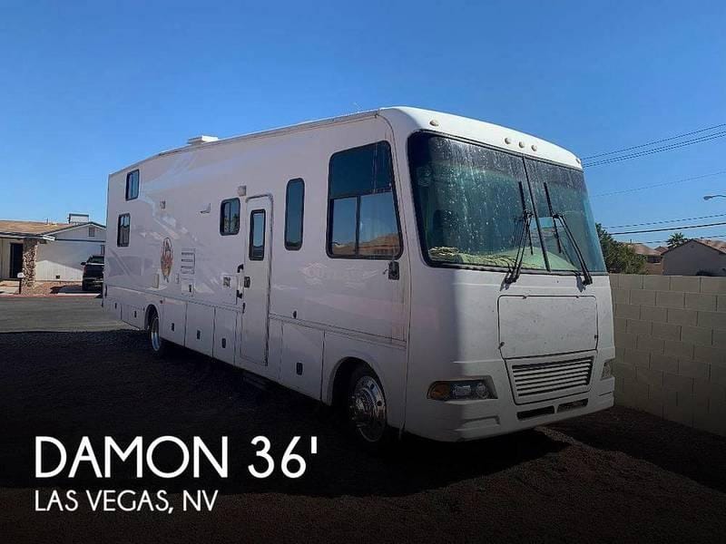 2007 Thor Motor Coach Damon Outlaw M3611 Toy-Hauler 36ft for Sale