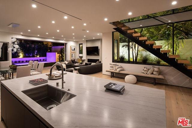 6245 Drexel, Los Angeles CA 90048 for Sale