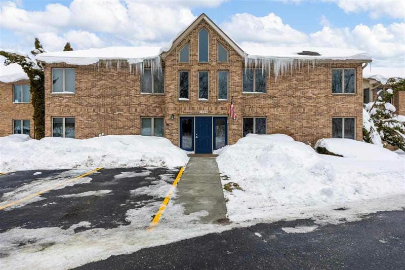 1504 1ST AVE APT 4, Coralville, IA 52241 Condo/Townhouse For Sale  MLS# 202400558