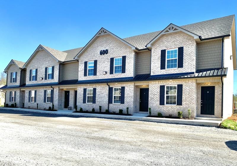 915 Sinclair Drive, Unit 301, Clarksville, TN 37042 for Rent