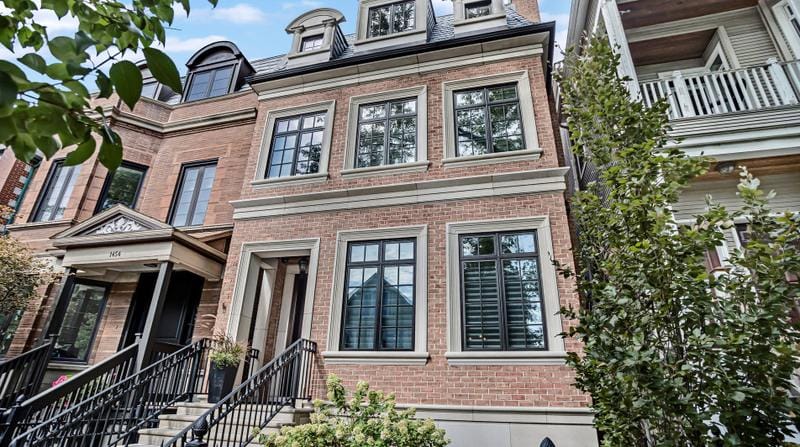 1452 W Henderson St, Chicago, IL 60657 - MLS 11973999 for Sale