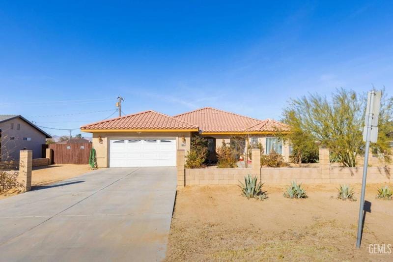 8661 GREAT CIRCLE DR, California City, CA 93505 Single Family Residence For Sale  MLS# 202401548