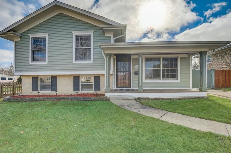 1673 E ALGONQUIN RD, Des Plaines, IL 60016 Single Family Residence For Sale  MLS# 11955559