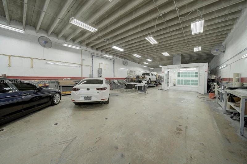 Bodyshop For Sale in Kendall, Miami, FL 33186 - MLS A11470383
