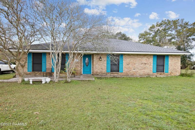 16231 LANGLINAIS LN, Abbeville, LA 70510 Single Family Residence For Sale  MLS# 23010035