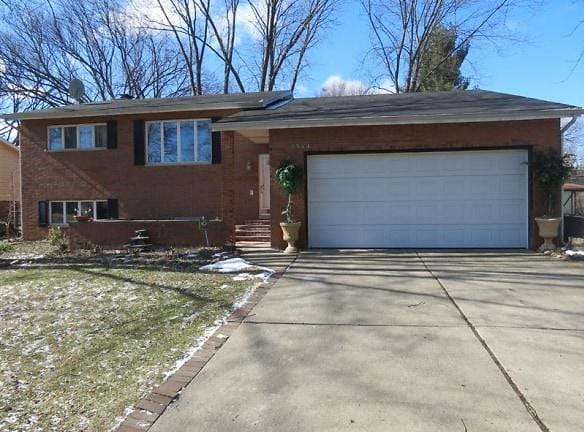 3544 Golfside Rd - Ypsilanti, MI 48197 - Home For Rent