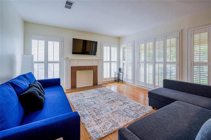2022 Mcclendon St, Houston, TX 77030 for Rent