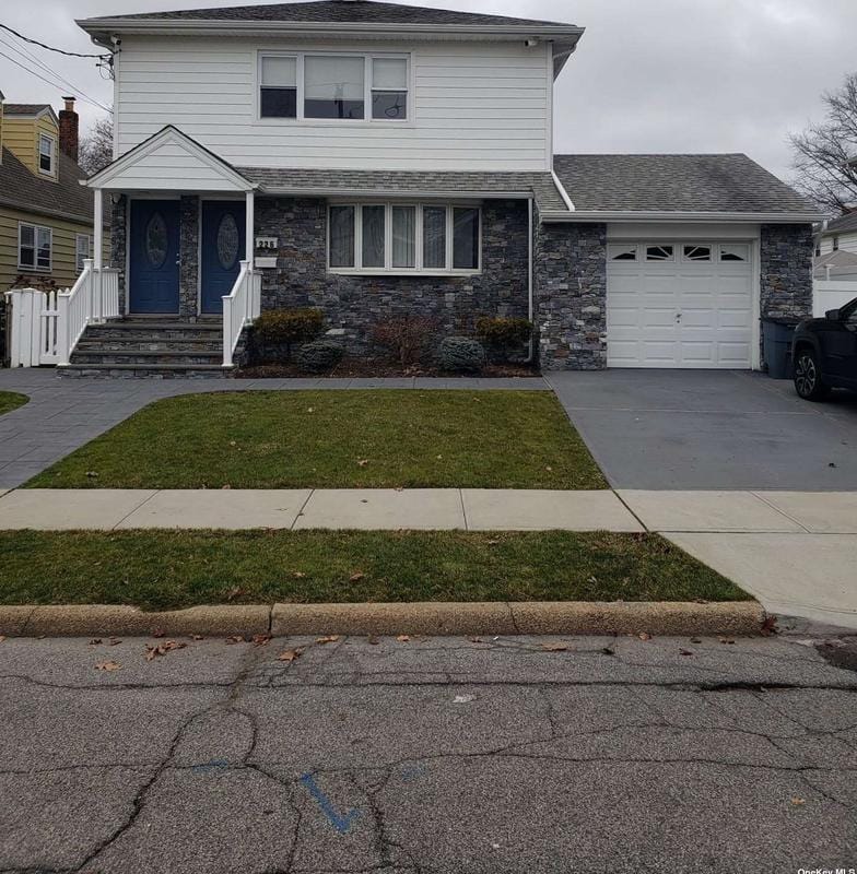 226 Garfield Ave #1, Mineola, NY 11501 - MLS 3521554 for Rent
