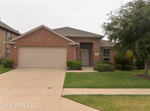 1204 Kittyhawk Dr - Little Elm, TX 75068 - Home For Rent