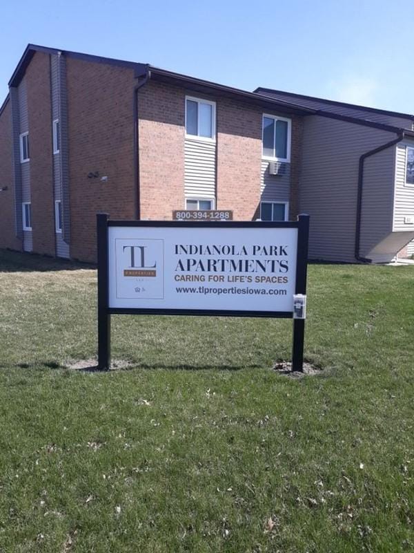 02  Indianola Park Apartments for Sale