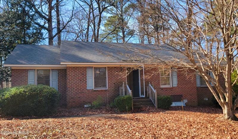 712 Lancelot Drive, Greenville, NC 27858 for Sale