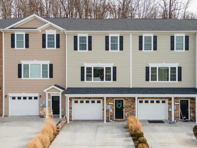 597 SPRING OAKS DR, ROCKINGHAM, VA 22801 Townhouse For Sale  MLS# 649575 for Rent