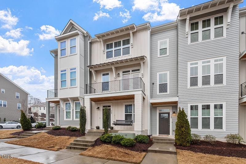 735 Peakland Place, Raleigh, NC 27604 for Sale